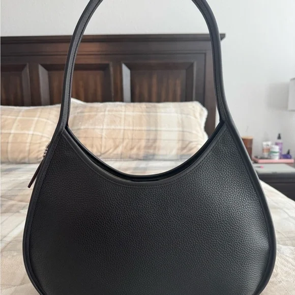 Coachtopia large black ergo shoulder bag - Picture 1 of 9